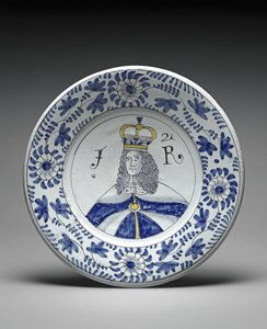 皿、ジェームズ2世、1685-88年頃（ブリキの陶器） 作： Brislington Pottery